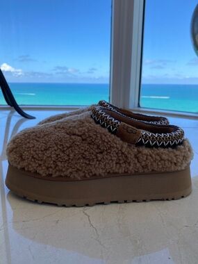 UGG Tazz Maxi Curly Chestnut Shearling Platform Clog  - Authentic
